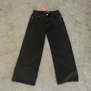 Xs Black low rise Edikted jeans.